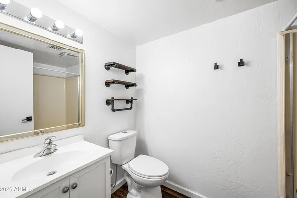 $1,400 | 5146 East Oak Street, Unit 204, Phoenix, AZ 85008