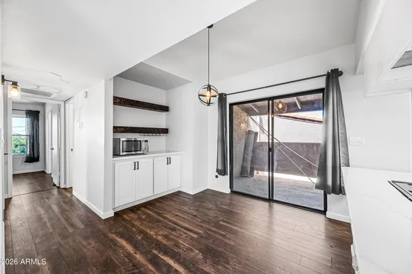 $1,400 | 5146 East Oak Street, Unit 204, Phoenix, AZ 85008