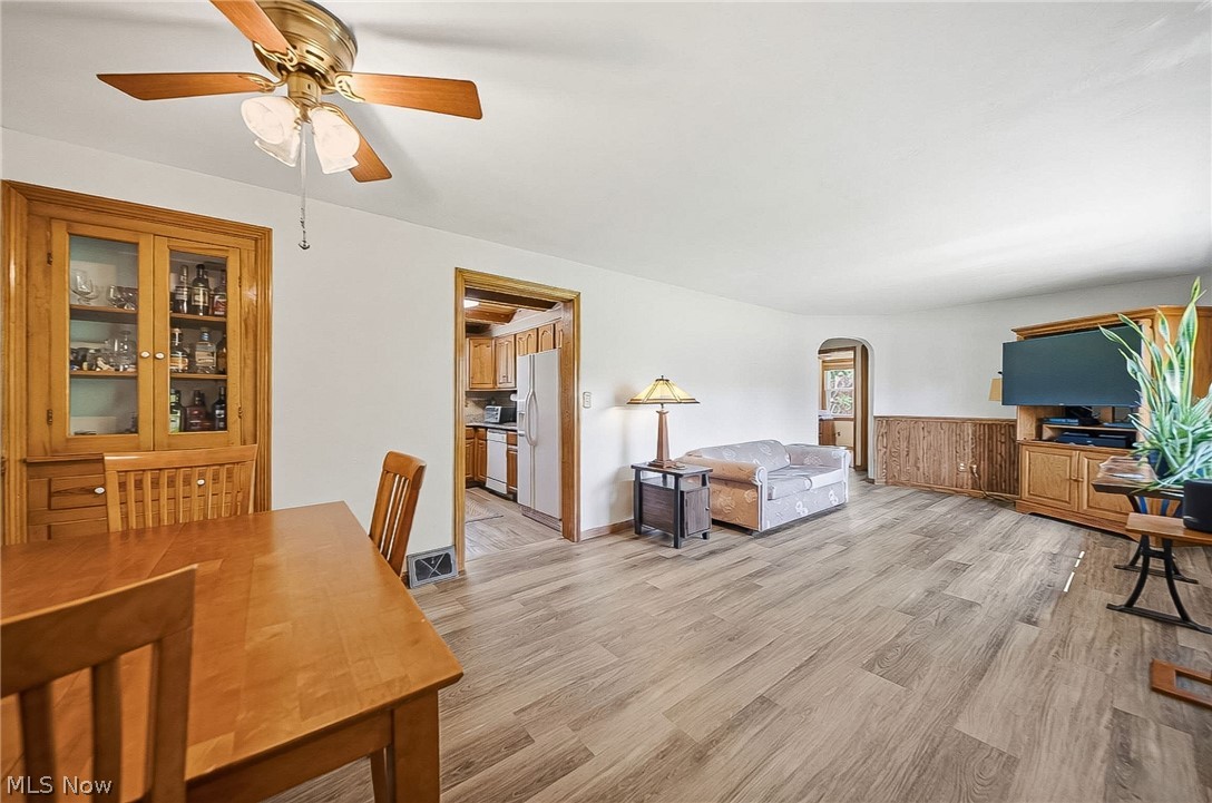 10129 East River Road Elyria, OH 44035 - Photo 5 of 35