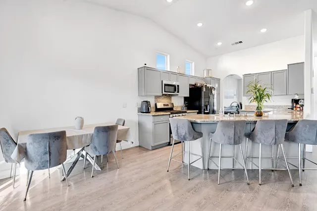 $480,000 | 1228 Monterey Street, Madera, CA 93637