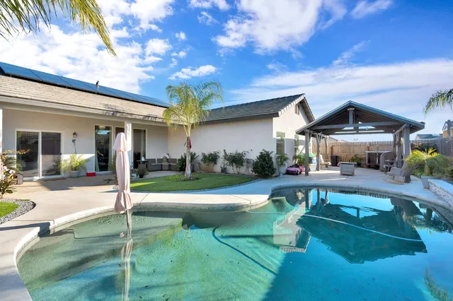 $480,000 | 1228 Monterey Street, Madera, CA 93637