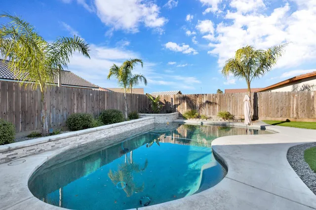 $480,000 | 1228 Monterey Street, Madera, CA 93637