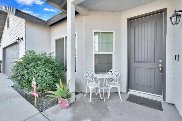 $480,000 | 1228 Monterey Street, Madera, CA 93637