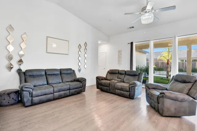 $480,000 | 1228 Monterey Street, Madera, CA 93637