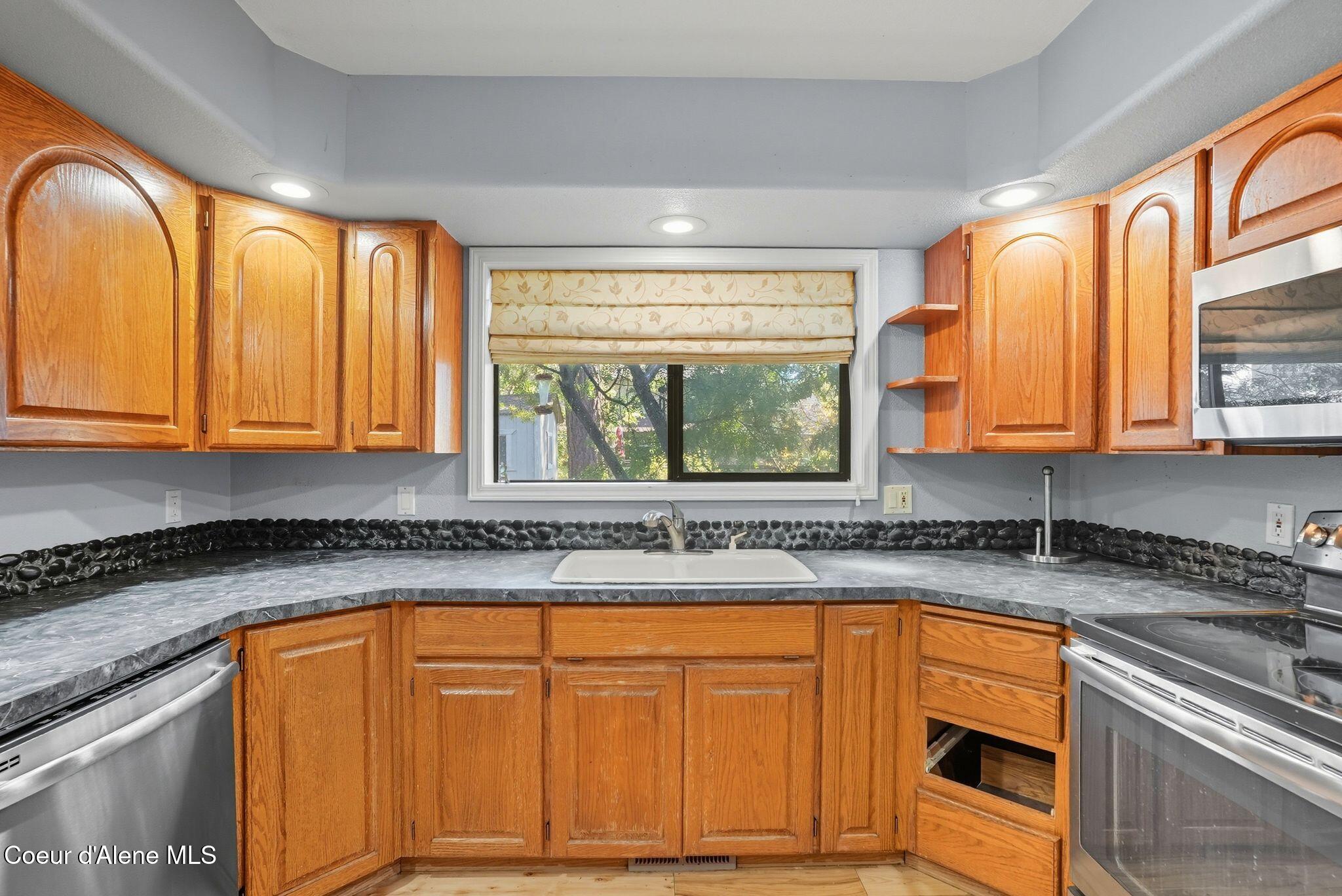 119 David Court Post Falls, ID 83854 - Photo 14 of 47 Inside-Spokane-David-14