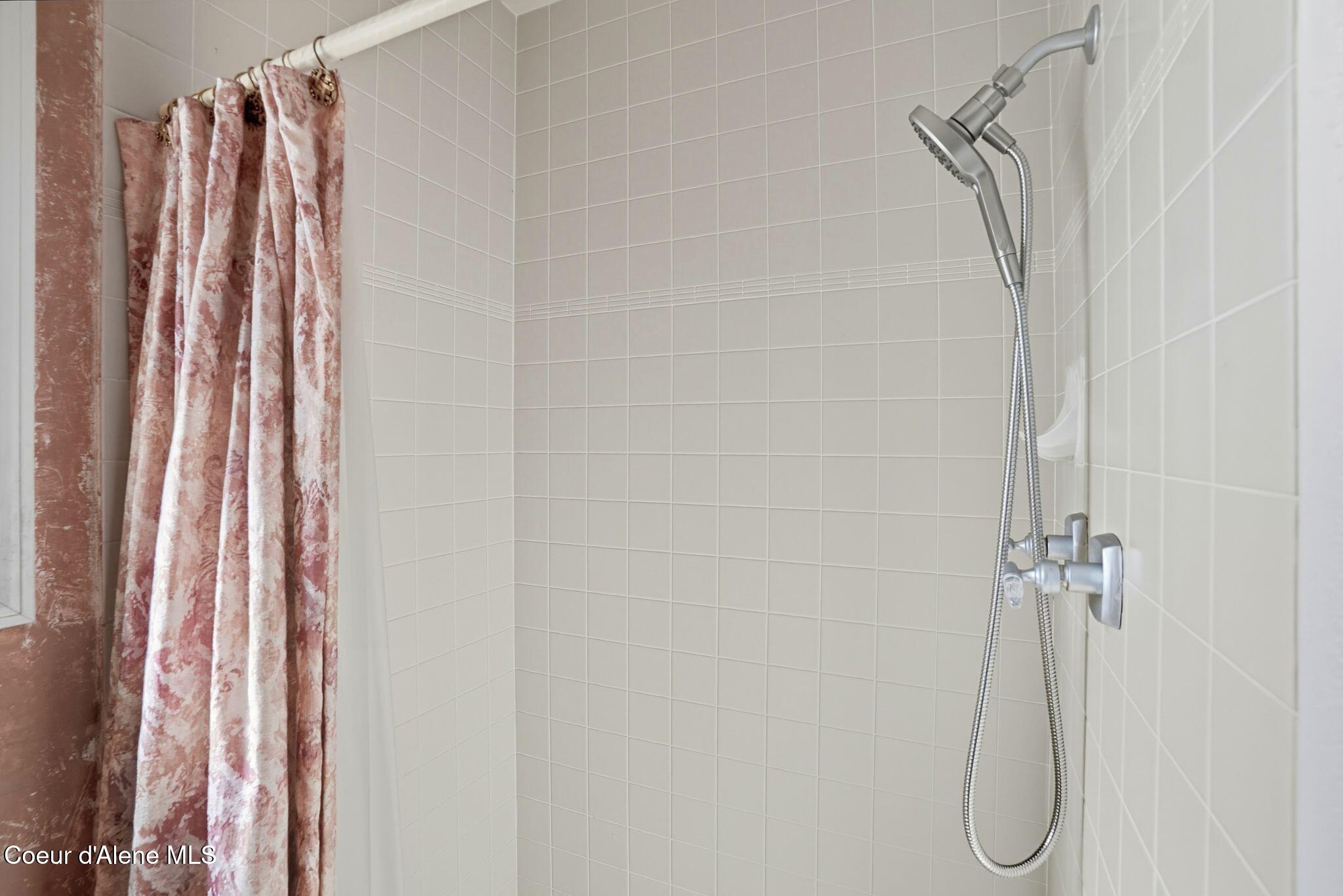 119 David Court Post Falls, ID 83854 - Photo 20 of 47 Inside-Spokane-David-20