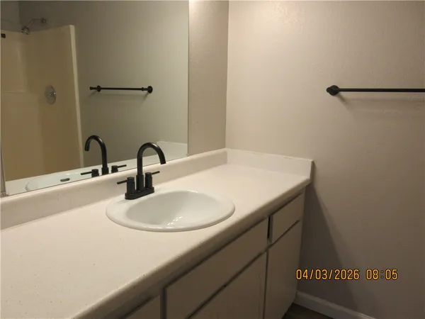 $975 | 1755 Gordon Drive, Unit 3, Kingman, AZ 86409