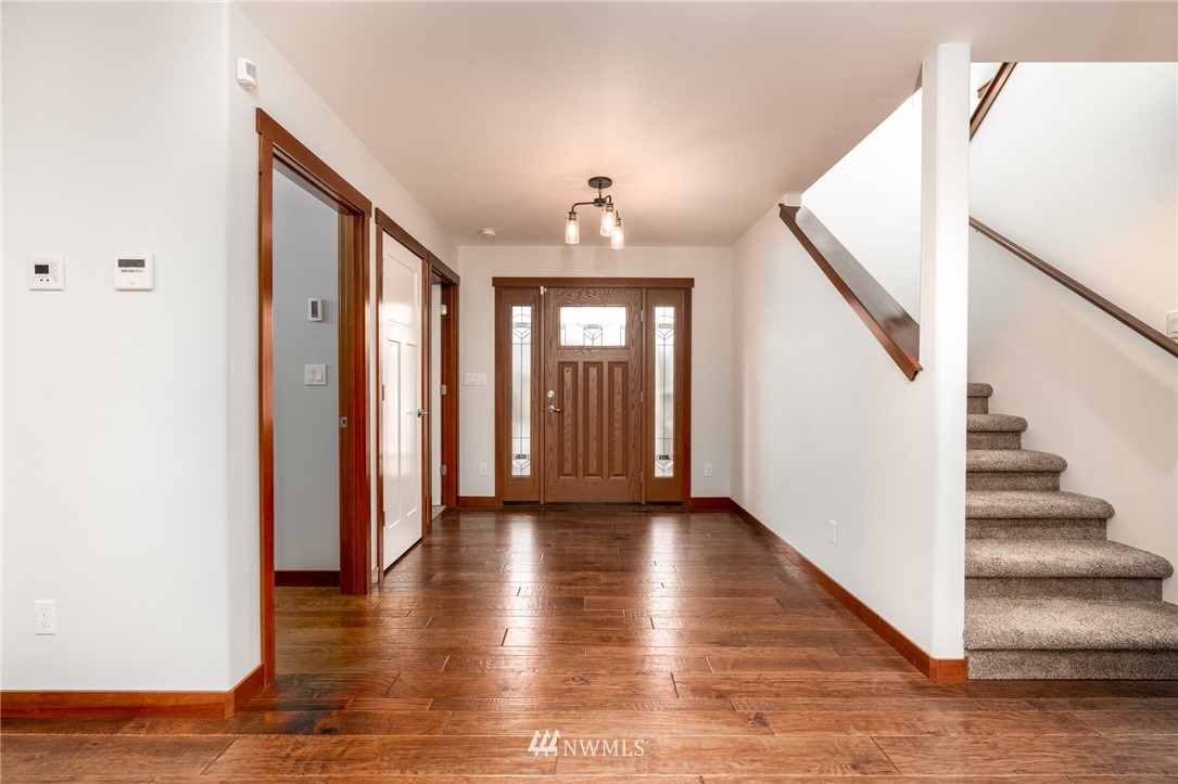952 Lyle Ridge Circle Oak Harbor, WA 98277 - Photo 4 of 25 Gallery Image 4