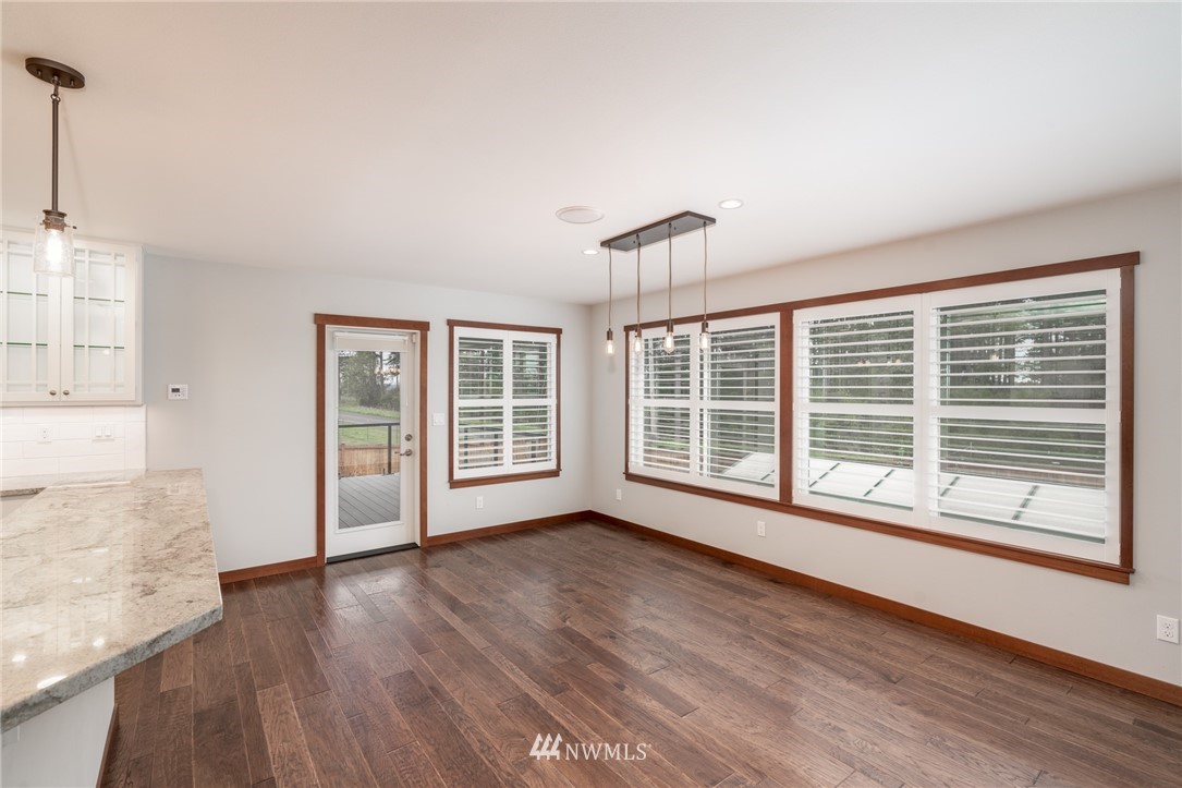 952 Lyle Ridge Circle Oak Harbor, WA 98277 - Photo 10 of 25 Gallery Image 10
