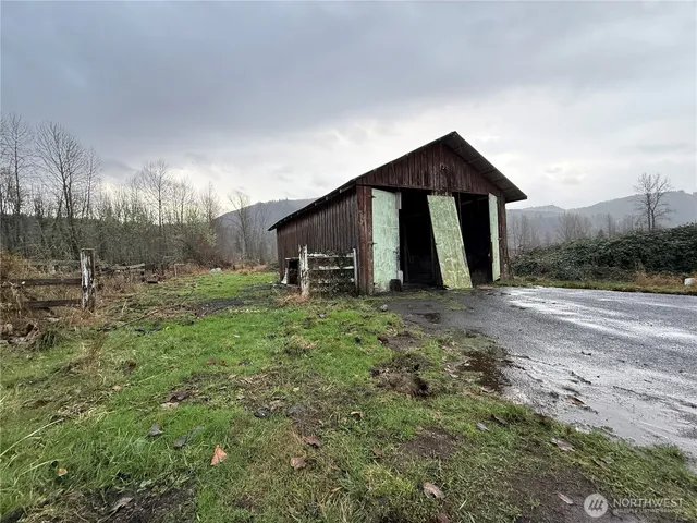 $389,999 | 137 Glenoma Road, Glenoma, WA 98336