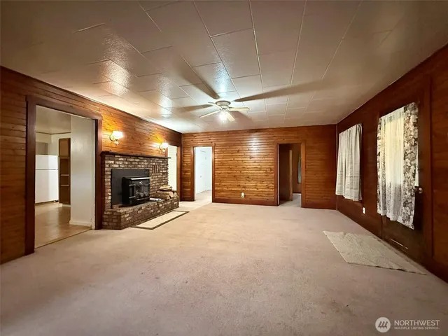a view of a livingroom with a fireplace