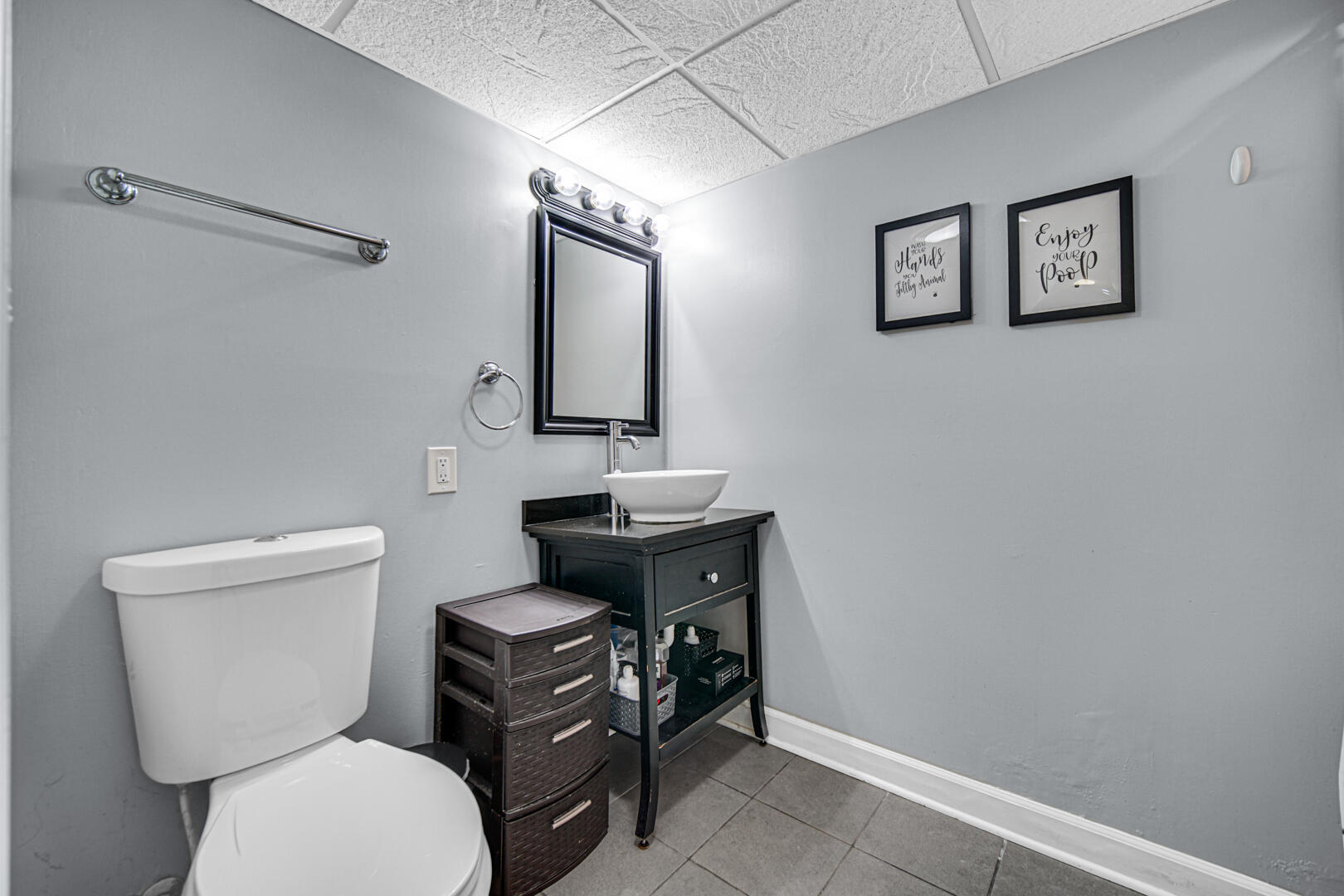 3113 Devonshire Circle Crown Point, IN 46307 - Photo 14 of 18 a bathroom with a toilet a sink and mirror