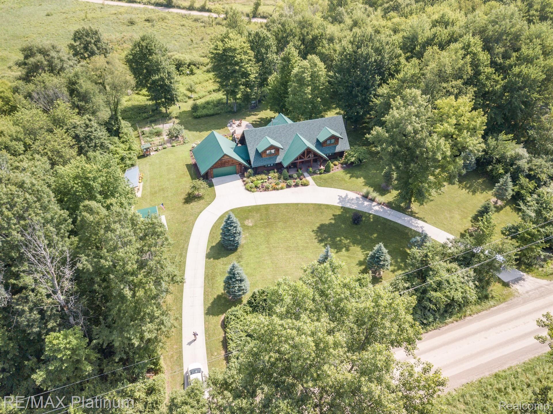 8335 Cedar Lake Road Pinckney, MI 48169 - Photo 30 of 55 Aerial View
