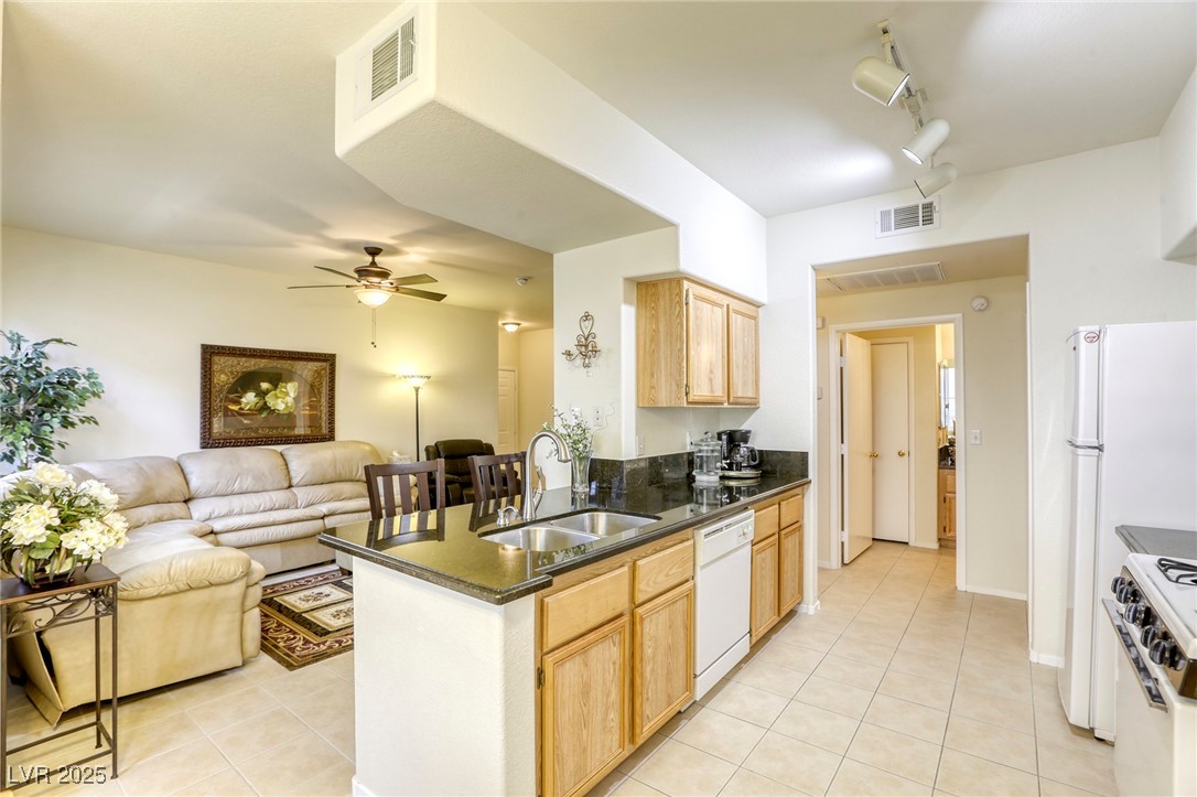 9050 West Warm Springs Road, Unit 1022 Las Vegas, NV 89148 - Photo 12 of 30