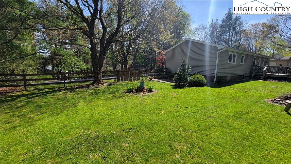 142 Lomax Street Boone, NC 28607 - Photo 2 of 17 Gallery Image 2