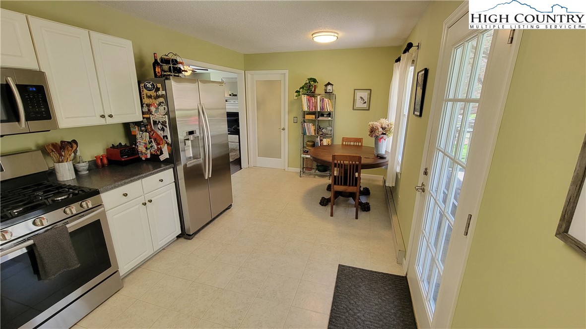 142 Lomax Street Boone, NC 28607 - Photo 8 of 17 Gallery Image 8