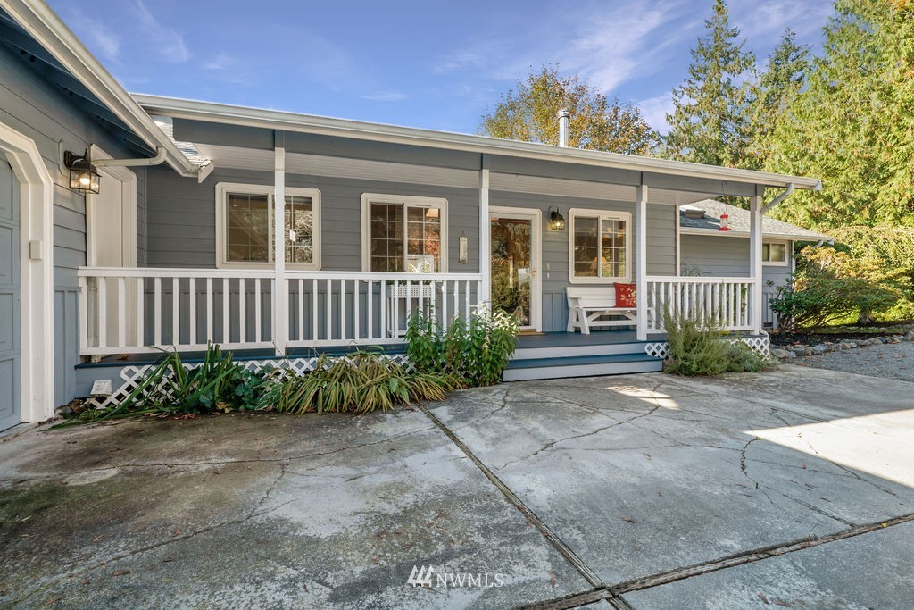 2806 Cavalero Road Lake Stevens, WA 98258 - Photo 3 of 37 Gallery Image 3