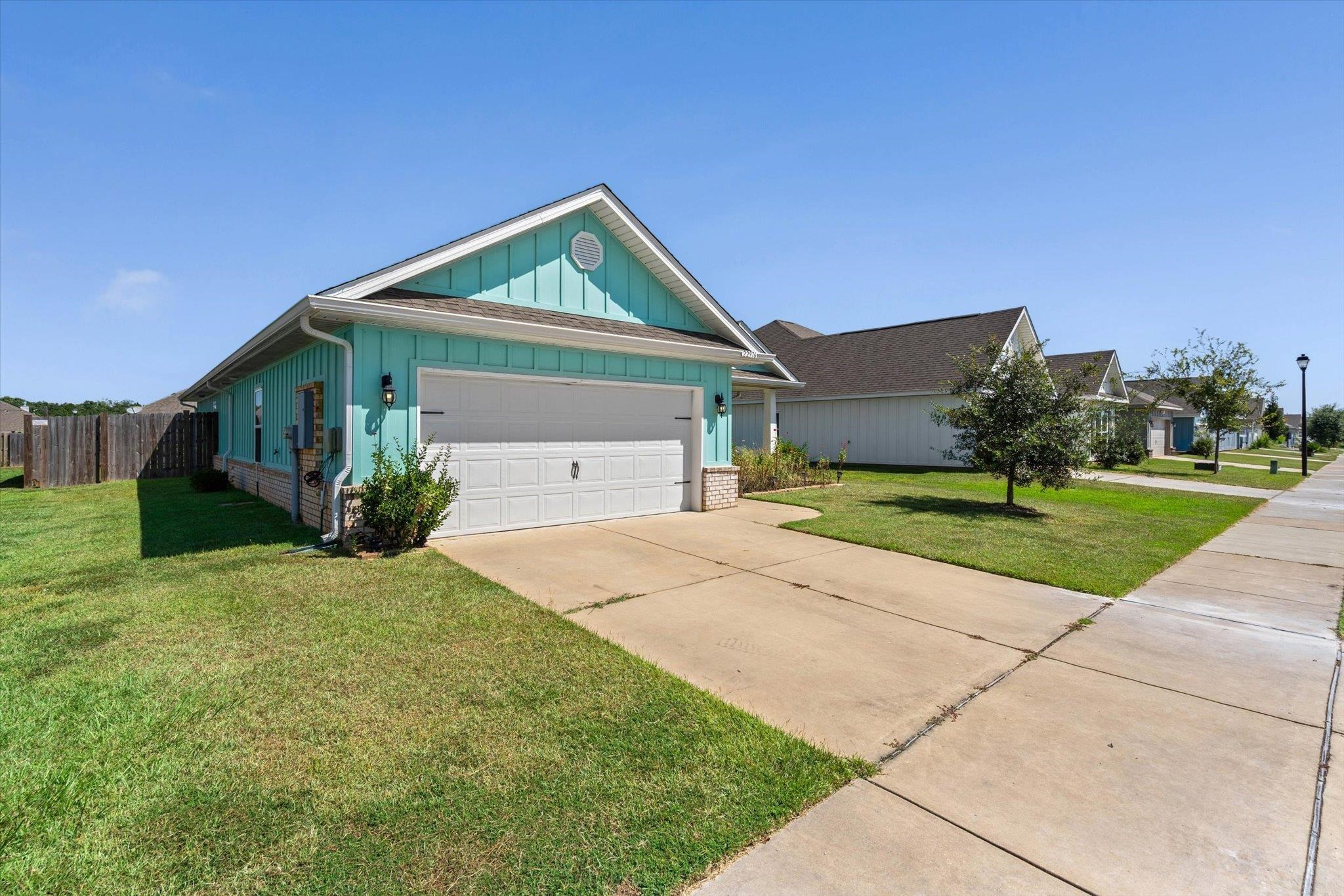 22976 Lieutenant Avenue Foley, AL 36535 - Photo 4 of 30 Front Of Structure