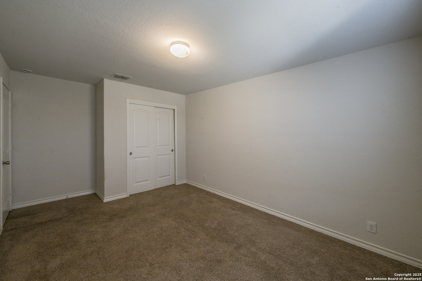 5914 Lazo Valley San Antonio, TX 78244 - Photo 33 of 40 a view of an empty room