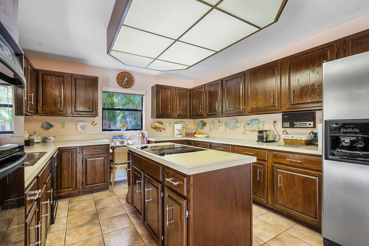 2647 Northwest 41st Street Boca Raton, FL 33434 - Photo 8 of 41 Spacious Kitchen