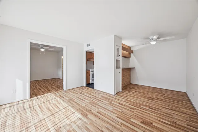 $1,195 | 3703 Roseland Street, Unit 10, Houston, TX 77006