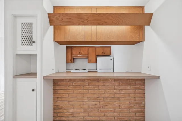 $1,195 | 3703 Roseland Street, Unit 10, Houston, TX 77006