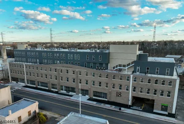 $2,175 | 18 West Main Street, Unit 204, Bound Brook, NJ 08805