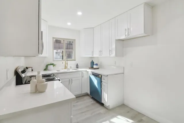 $465,000 | 3535 Monroe Avenue, Unit 5, San Diego, CA 92116