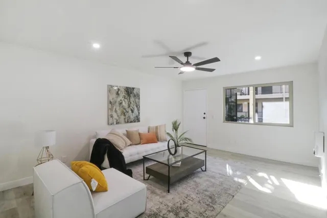 $465,000 | 3535 Monroe Avenue, Unit 5, San Diego, CA 92116