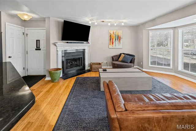 $370,000 | 4464 McPherson Avenue, Unit 3B, St. Louis, MO 63108