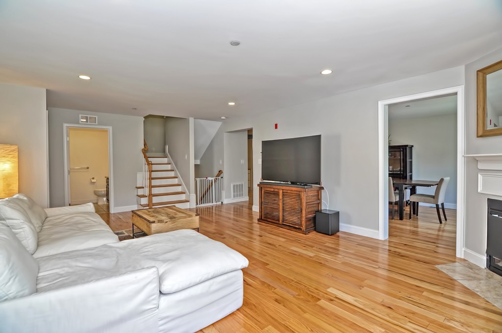 34 Webster Street, Unit 4 Needham, MA 02494 - Photo 4 of 32 Gallery Image 4