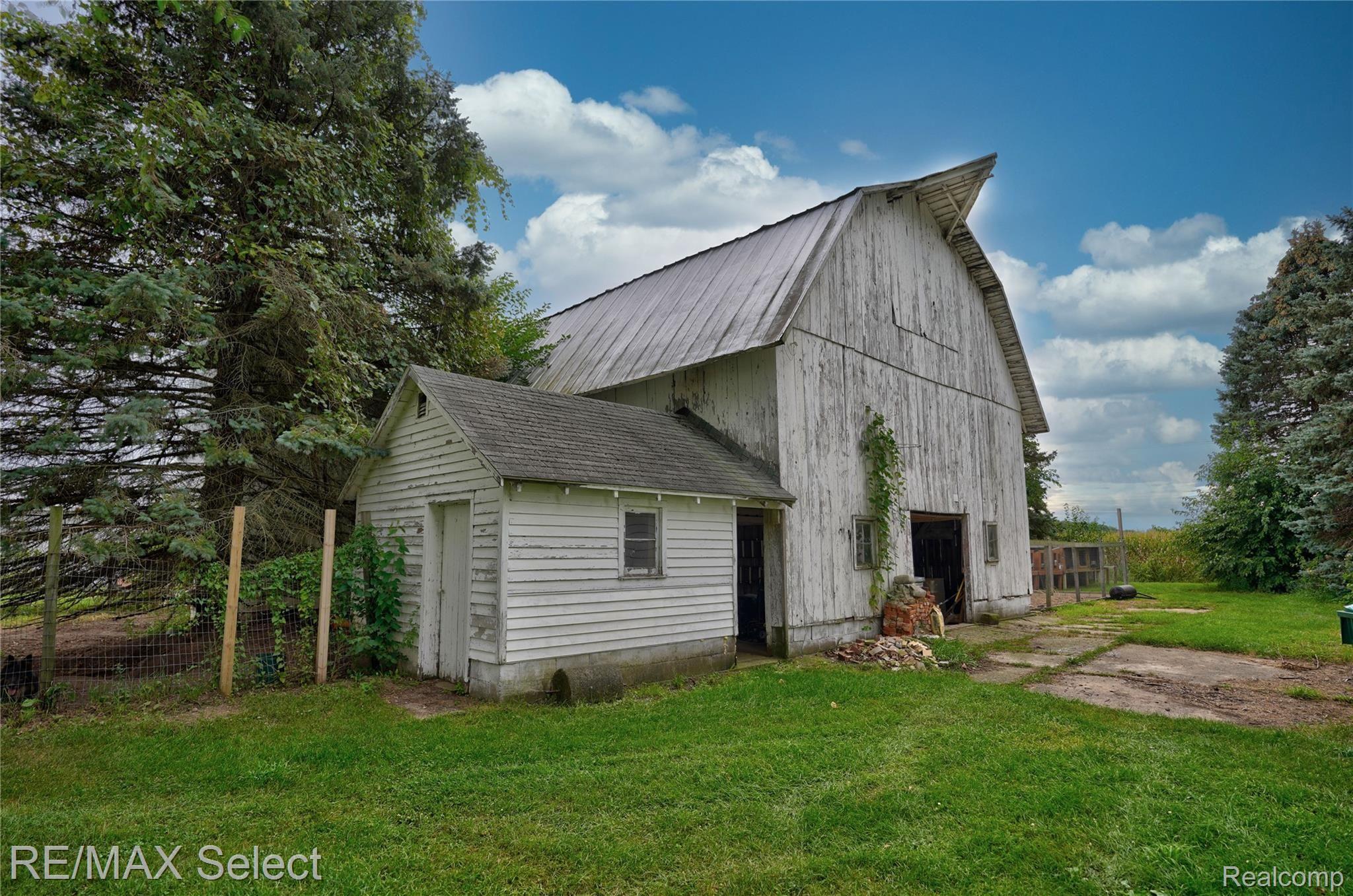 6617 North Watson Road Elsie, MI 48831 - Photo 11 of 47 6617 N Watson Rd 25.jpg