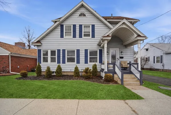 $349,999 | 156 Farnsworth Street, Chicopee, MA 01013