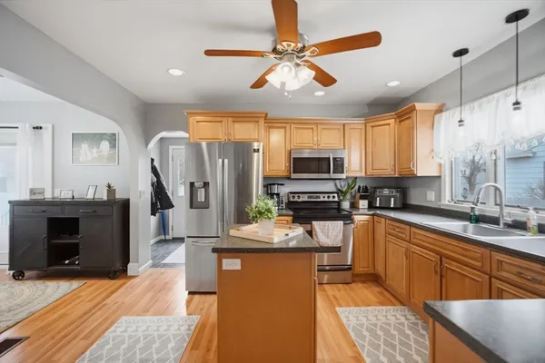 $349,999 | 156 Farnsworth Street, Chicopee, MA 01013