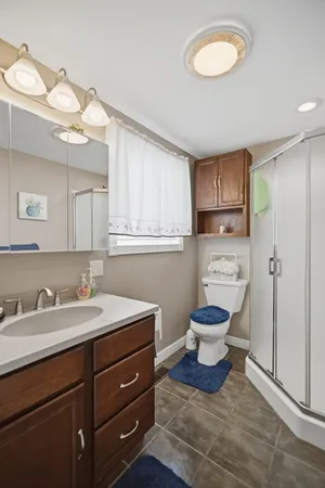 $349,999 | 156 Farnsworth Street, Chicopee, MA 01013