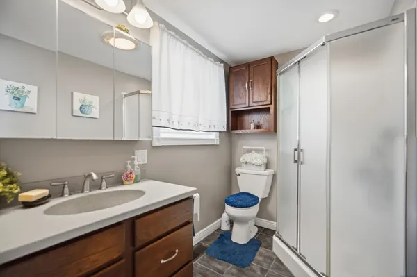 $349,999 | 156 Farnsworth Street, Chicopee, MA 01013