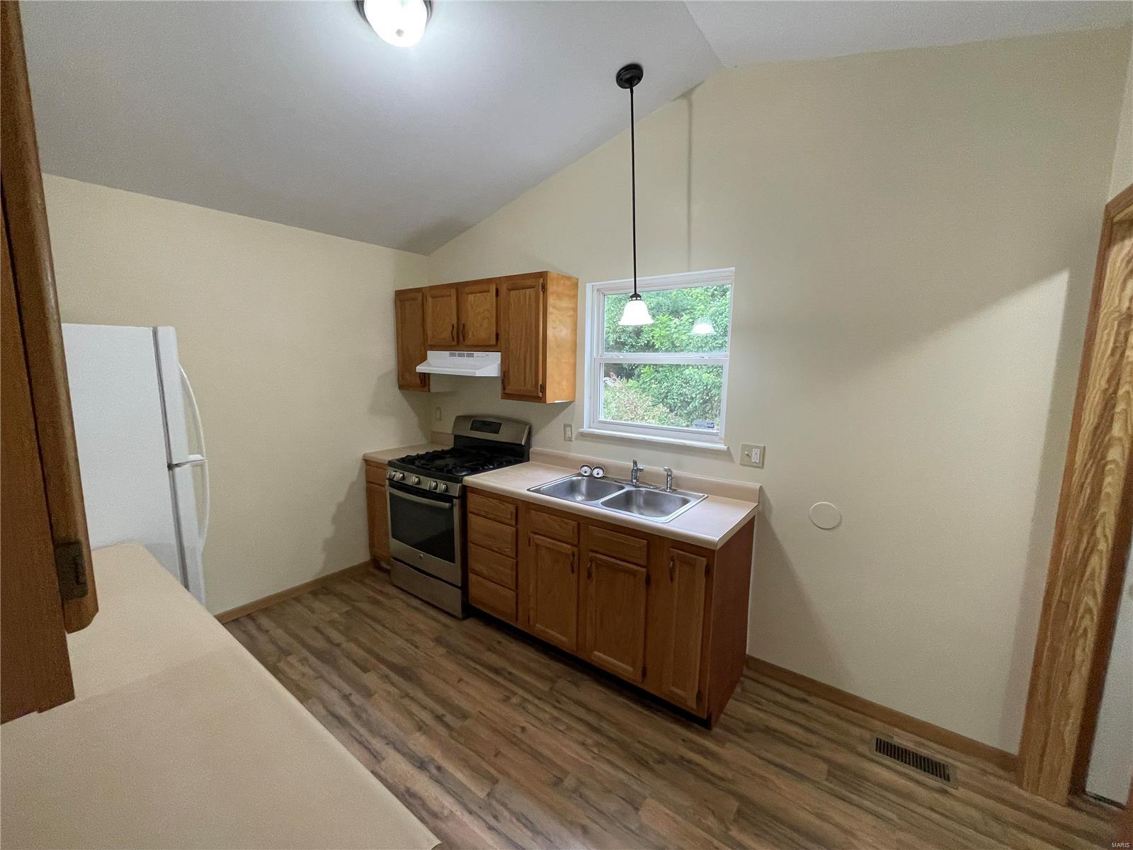 708 Silver Street Alton, IL 62002 - Photo 12 of 15 Gallery Image 12
