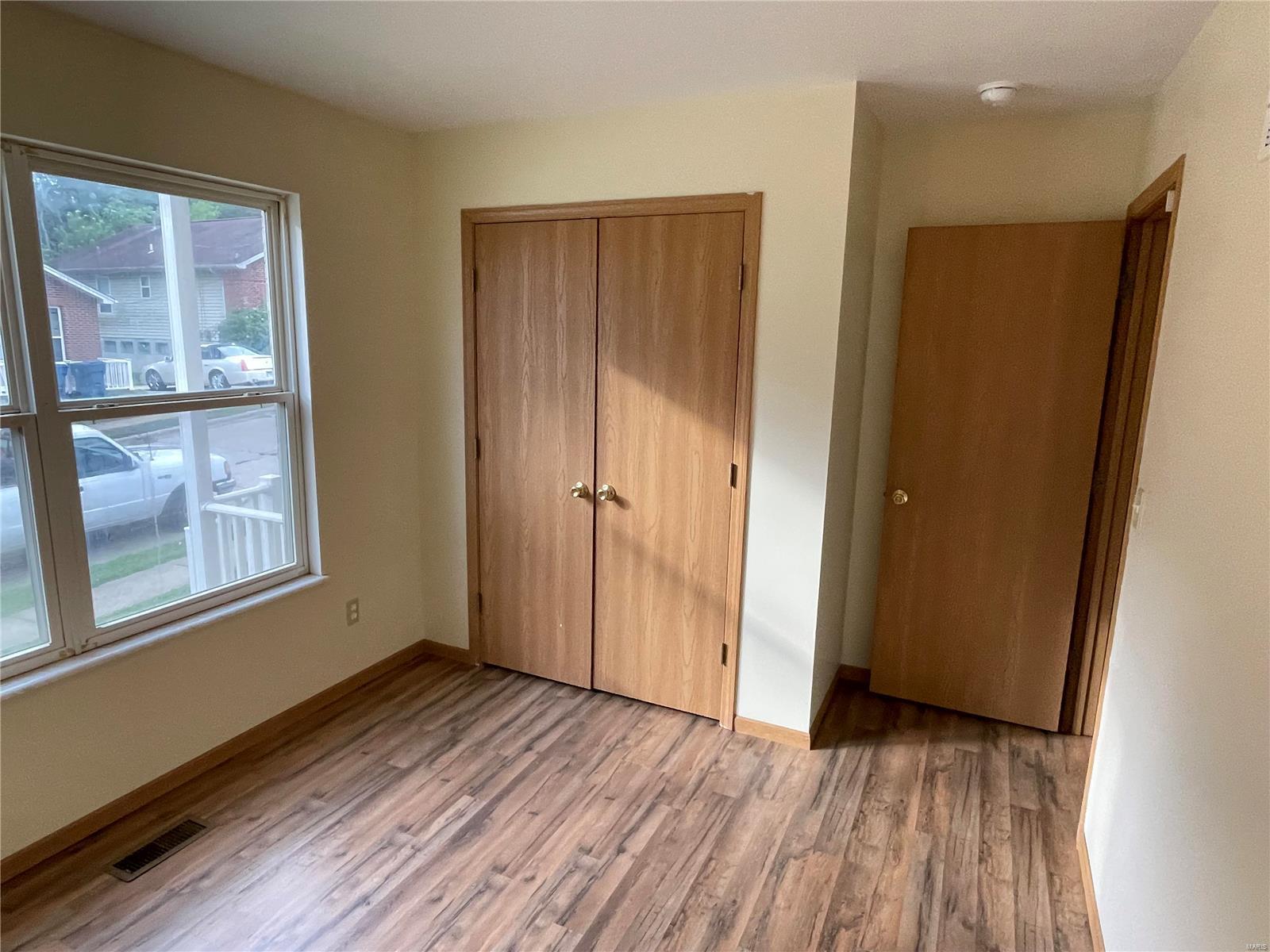 708 Silver Street Alton, IL 62002 - Photo 3 of 15 Gallery Image 3