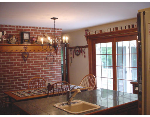 90 Newell Road Holden, MA 01520 - Photo 9 of 17 Gallery Image 9