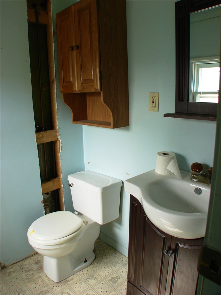 8565 South Smith Road Perrinton, MI 48871 - Photo 23 of 40 1815431-22.JPG