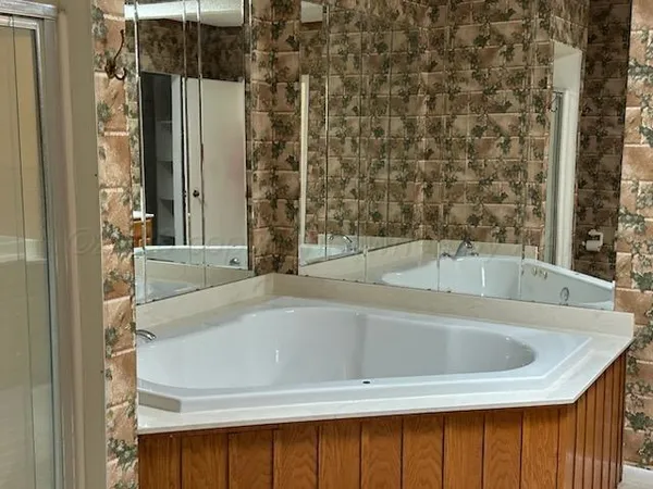 $250,000 | 108 Jennie Lane, Borger, TX 79007