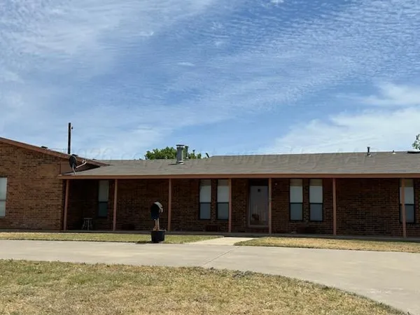 $250,000 | 108 Jennie Lane, Borger, TX 79007