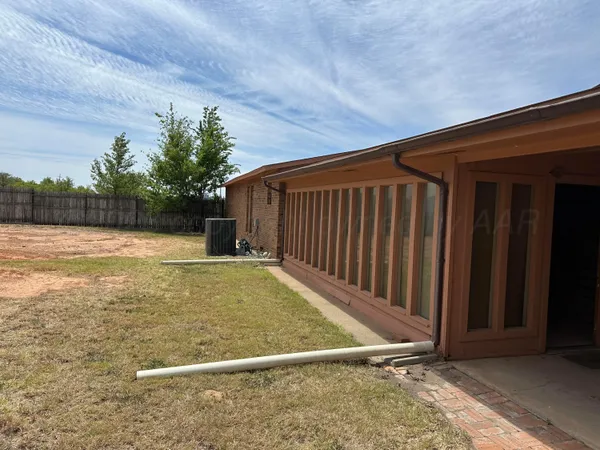 $250,000 | 108 Jennie Lane, Borger, TX 79007