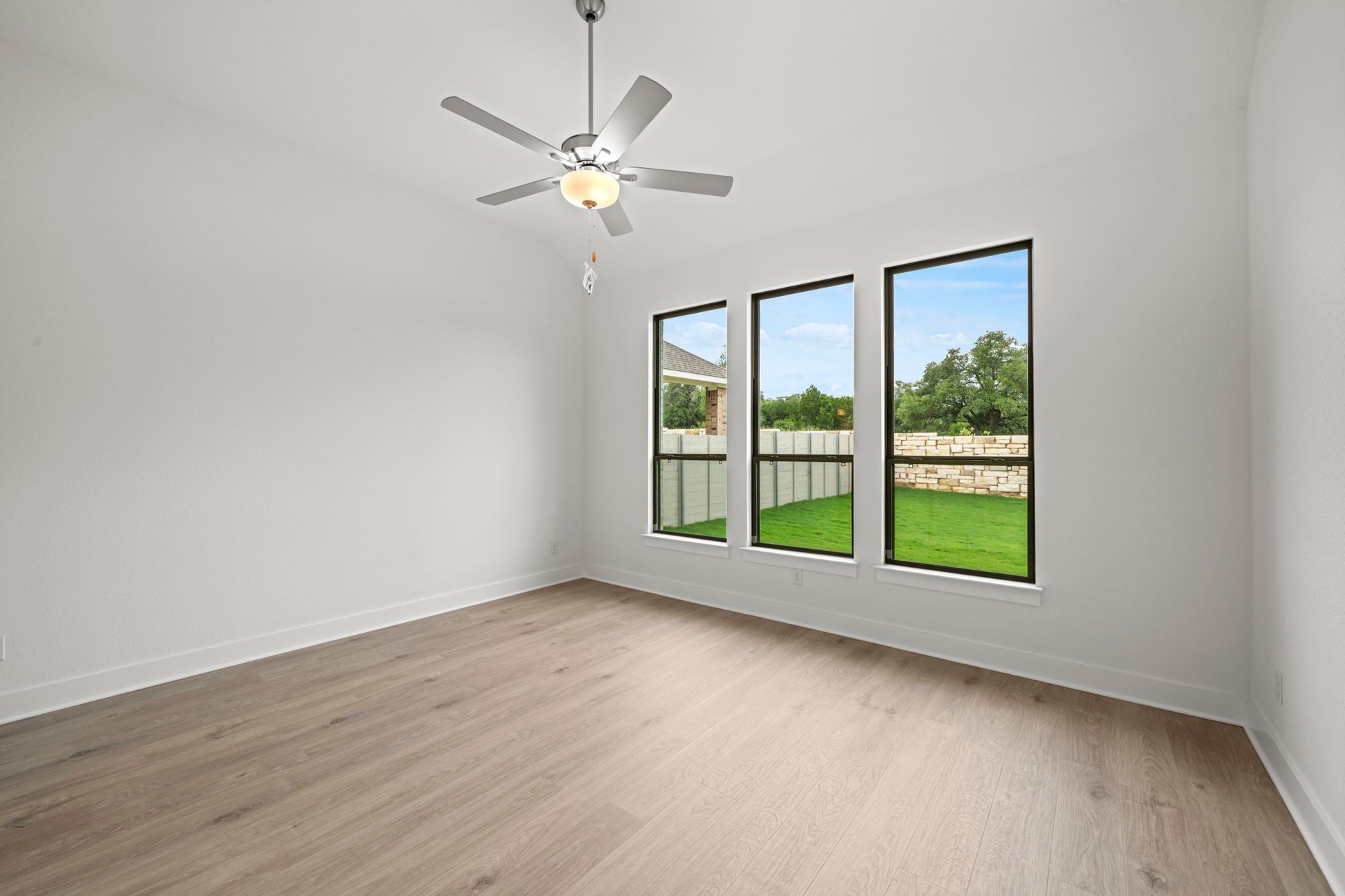1149 Flying Cloud Trail Georgetown, TX 78628 - Photo 16 of 32 Primary Bedroom with elevated ceiling