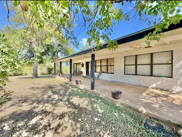 $375,000 | 702 Pleasant Grove Road, Elgin, TX 78621