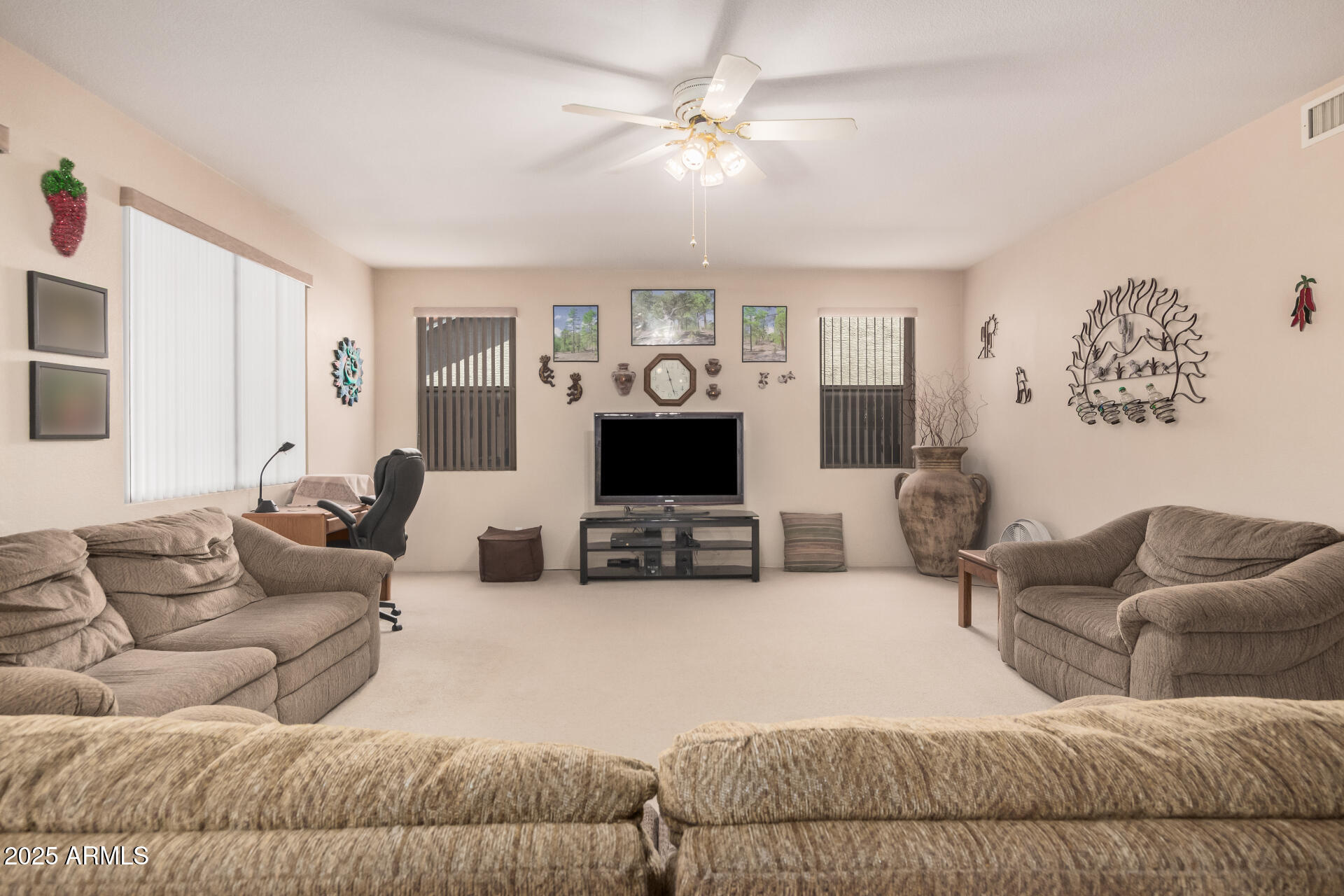 1902 South Rialto, Unit MESA Mesa, AZ 85209 - Photo 4 of 18 Great Room