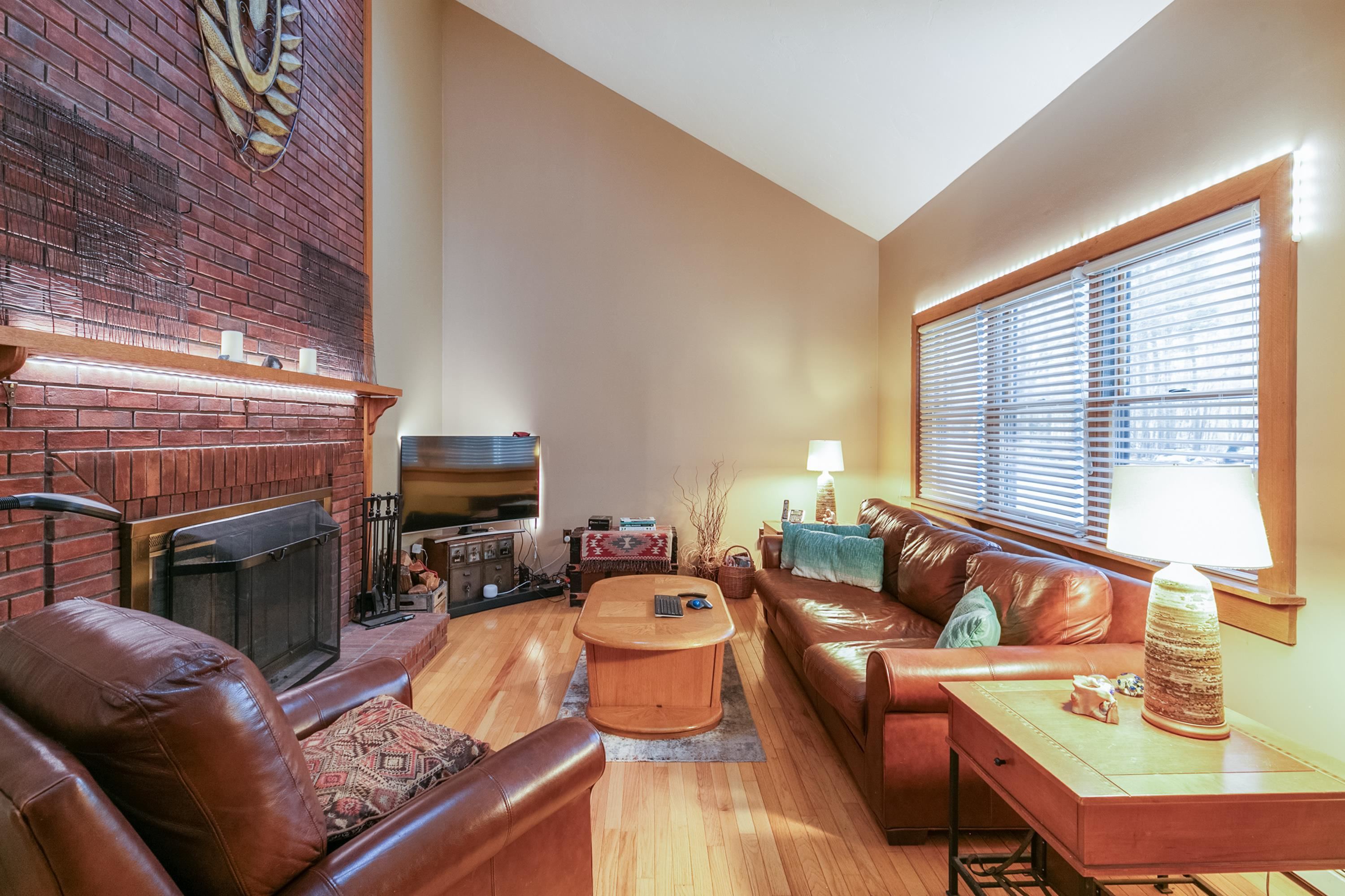 277 SW Road Canterbury, NH 03224 - Photo 4 of 40