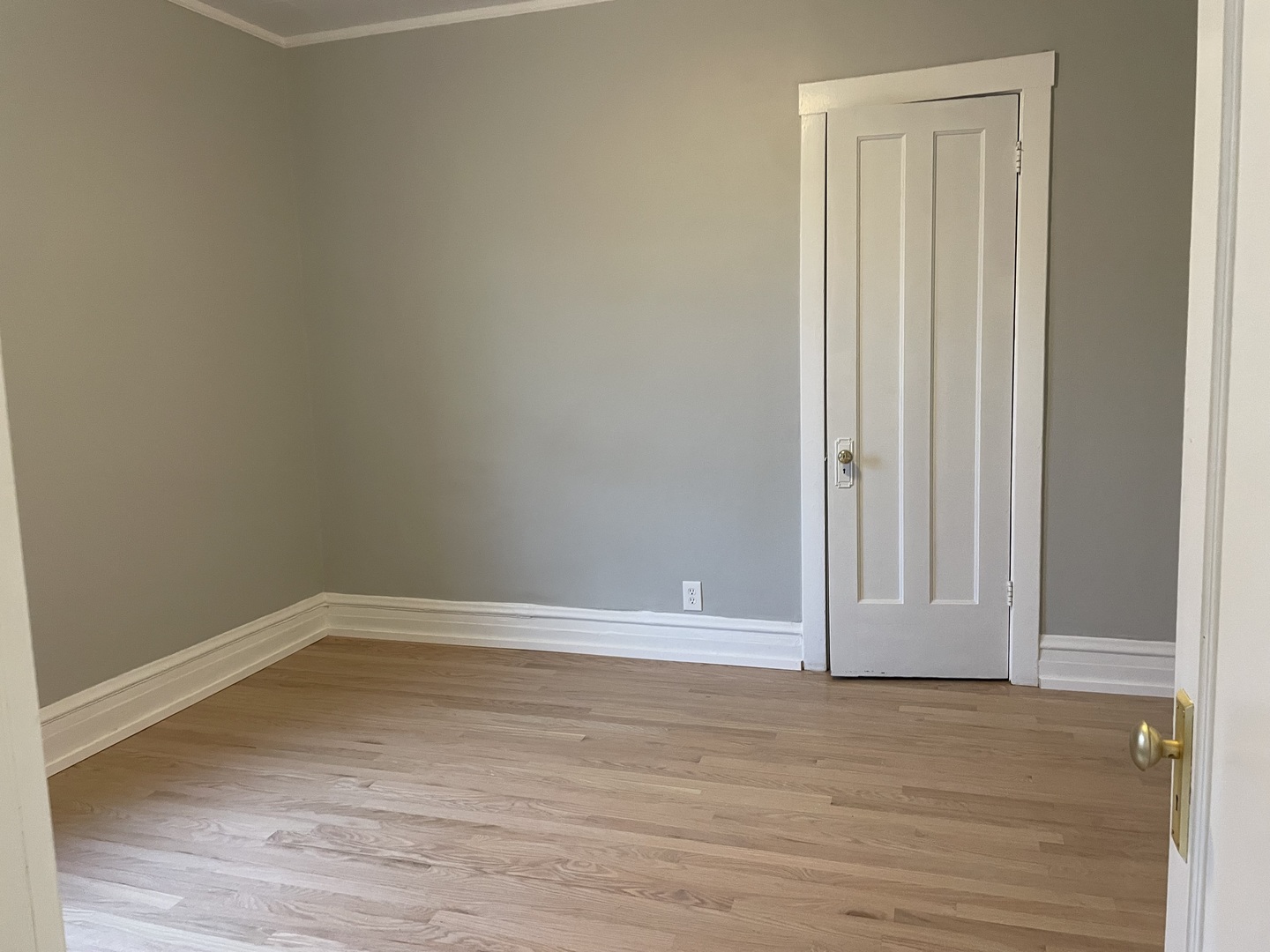 7077 North Ridge Boulevard, Unit 1S Chicago, IL 60645 - Photo 9 of 17 a view of empty room