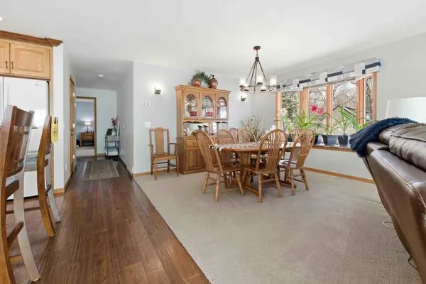 $989,000 | 2509 320th Street, Cushing, MN 56443