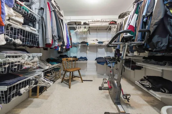 $989,000 | 2509 320th Street, Cushing, MN 56443